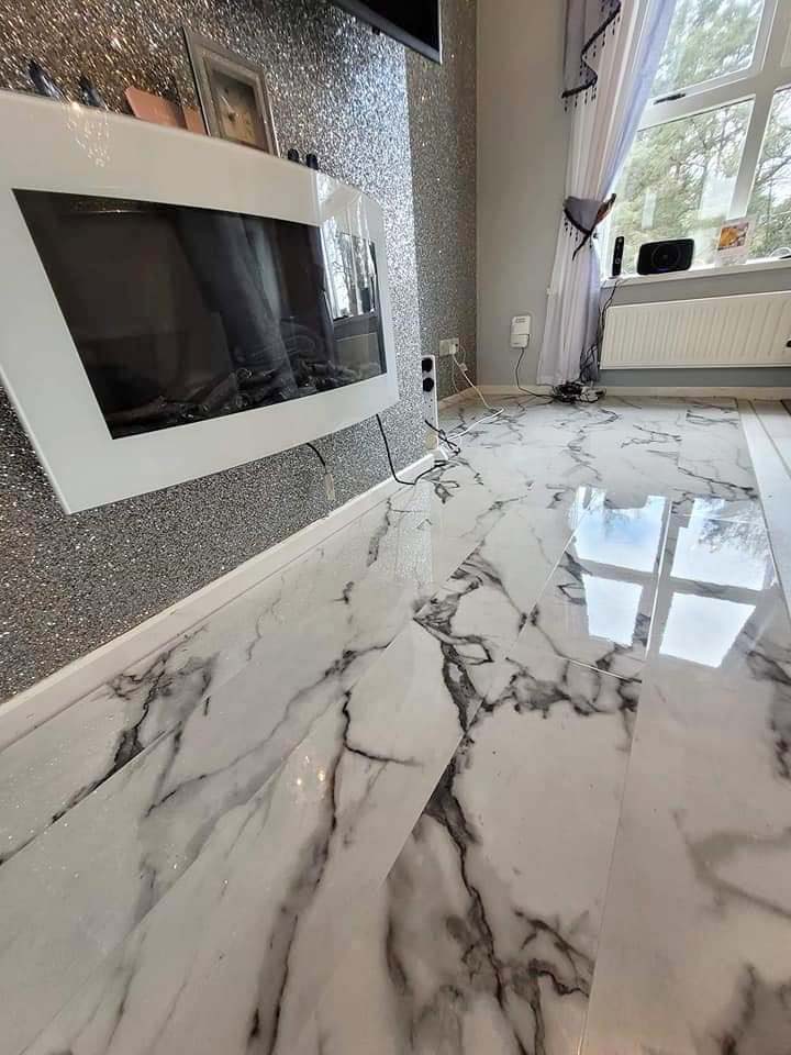 white marble high gloss floor